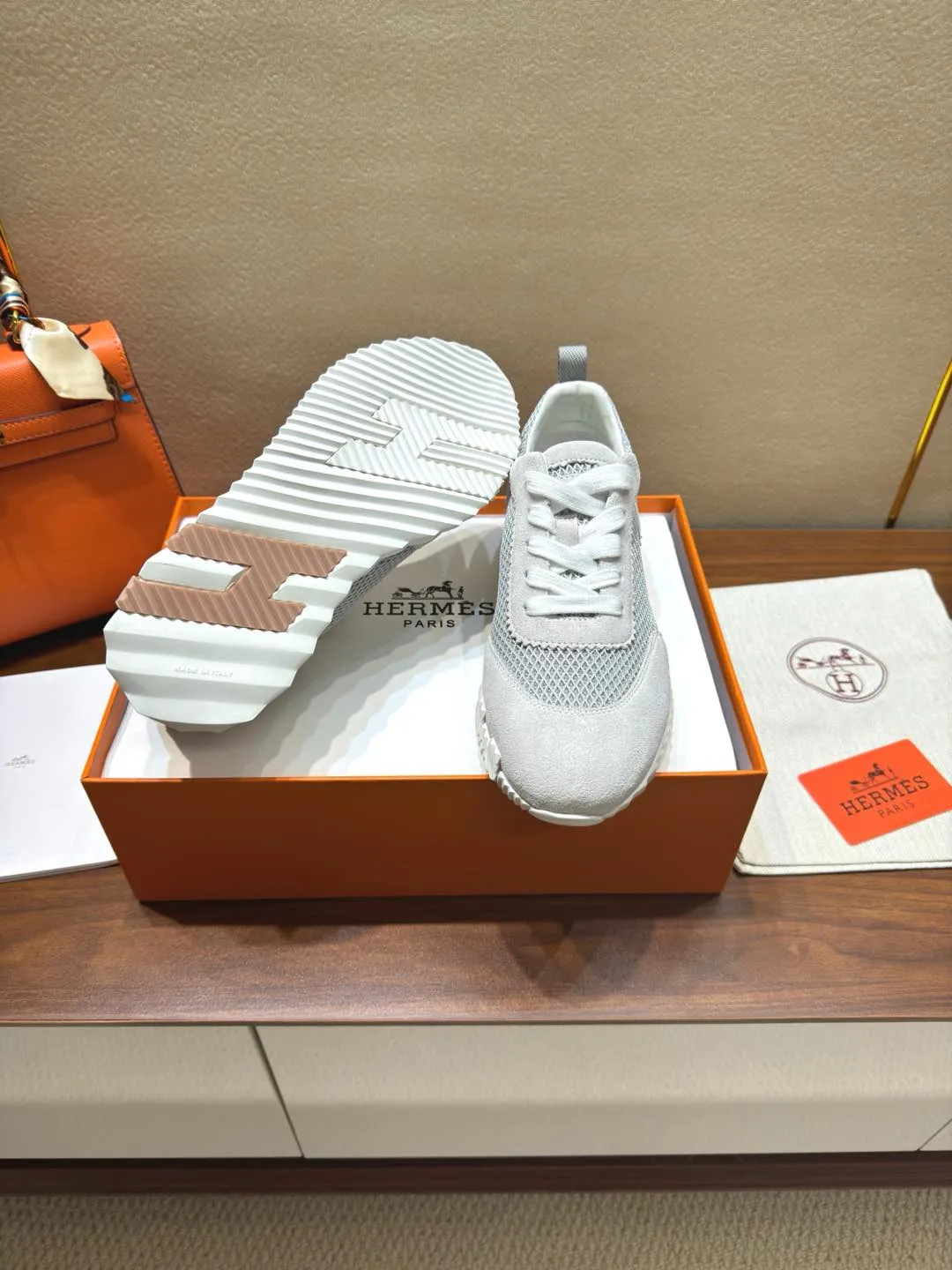 💕💕Factory direct selling price p640💕💕 Men ➕20💰Hermes 🐎24 new sports shoes 🆕 H family 2024giga new sports shoes **3cm, a real artifact, original molded outsole, very stylish and light, perfect foot feel💯 size: 34-46 (customized at 34.45.46)